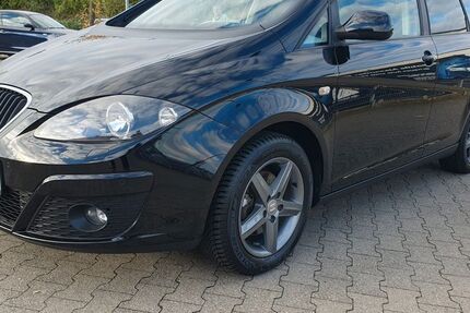 Seat Altea 96.656 km 8.499 &euro; Essen 45326