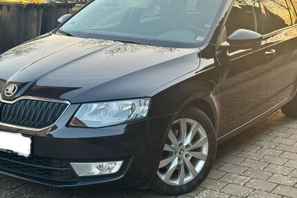 Skoda Octavia 244.300 km 8.100 &euro; Memmingen 87700