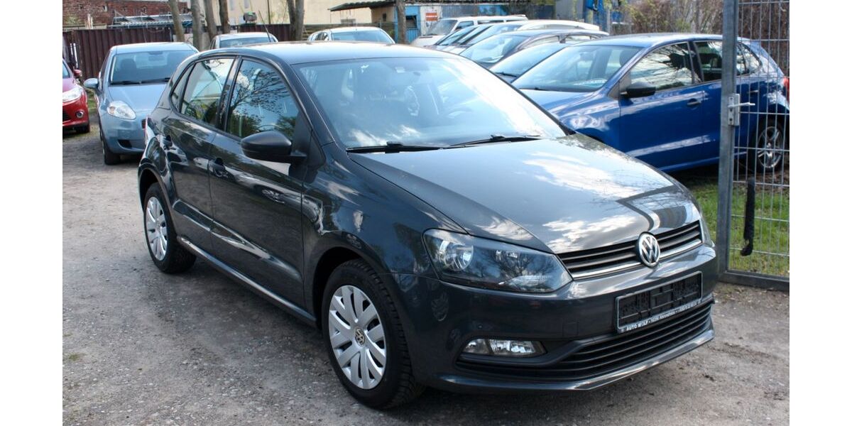 VW Polo 125.330 km 6.599 &euro; Berlin 13057
