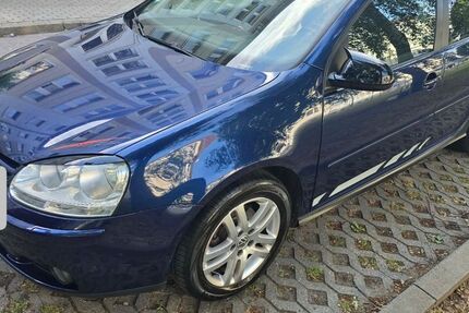VW Golf 228.000 km 2.900 &euro; Zerbst-Anhalt 39261