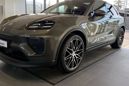 Porsche Macan 9.900 km 86.900 &euro; Minden 32429