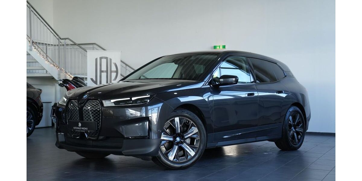 BMW iX 58.690 km 38.990 € Wildau 15745