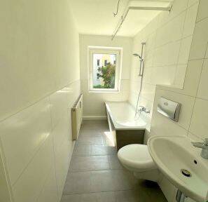 Etagenwohnung Langenweißbach Langenbach - 3 Zimmer, 57 m&sup2;, 95.000&euro; | Angebot:26106587