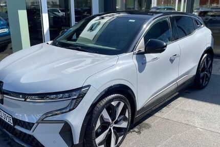Renault Megane E-TECH 11.500 km 23.990 &euro; Zittau 02763