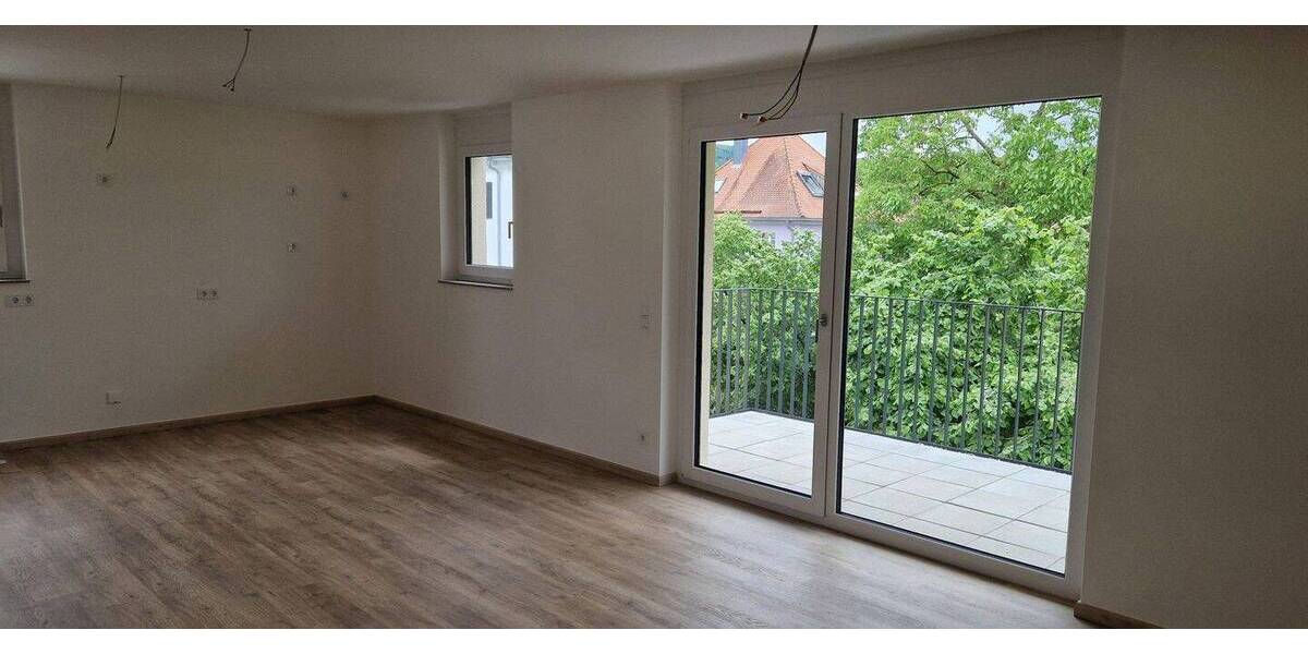 Etagenwohnung Aalen - 2 Zimmer, 72 m&sup2;, 1.090&euro; | Angebot:26851495