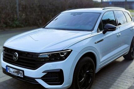 VW Touareg 42.700 km 45.500 &euro; Paderborn 33106