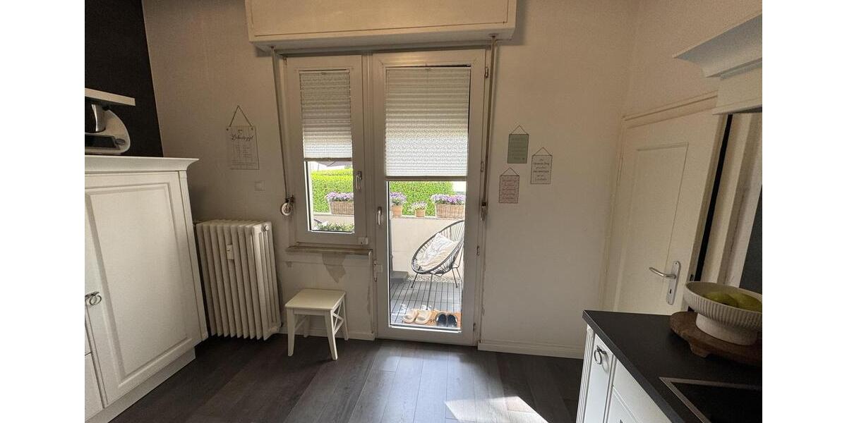 Etagenwohnung Gelsenkirchen - 5 Zimmer, 146 m&sup2;, 1.100&euro; | Angebot:26244605