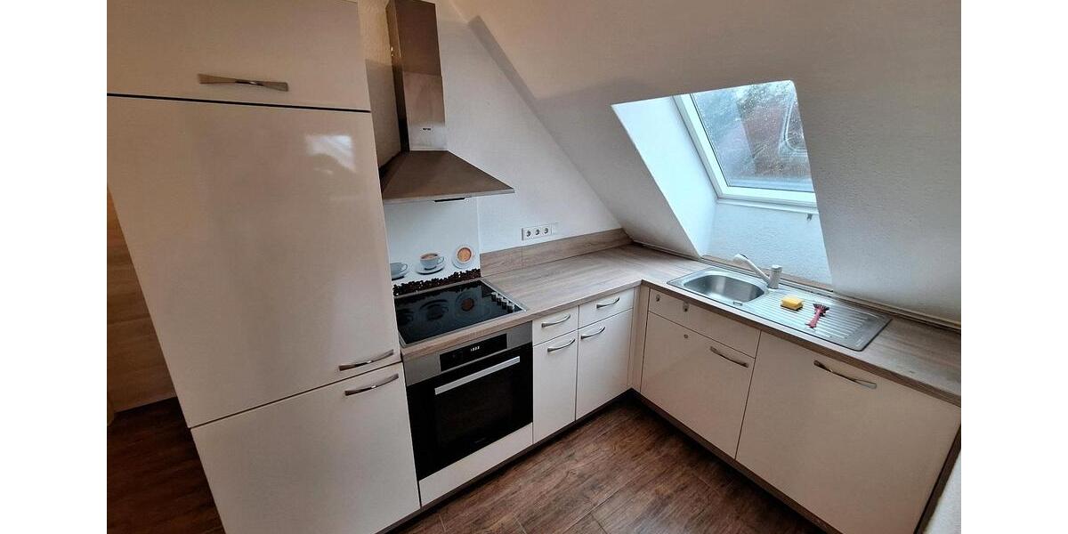 Dachgeschoßwohnung Langenhorn - 3 Zimmer, 60 m&sup2;, 650&euro; | Angebot:25382752