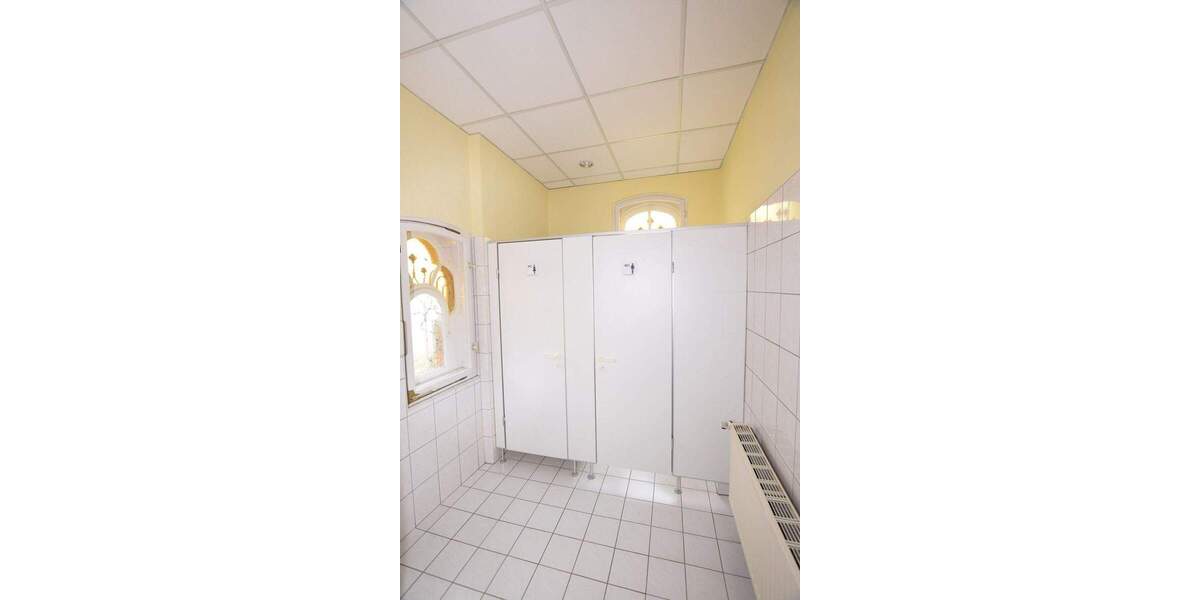 Gewerbeobjekt Naumburg - 2 Zimmer, 45 m&sup2;, 225&euro; | Angebot:25535625