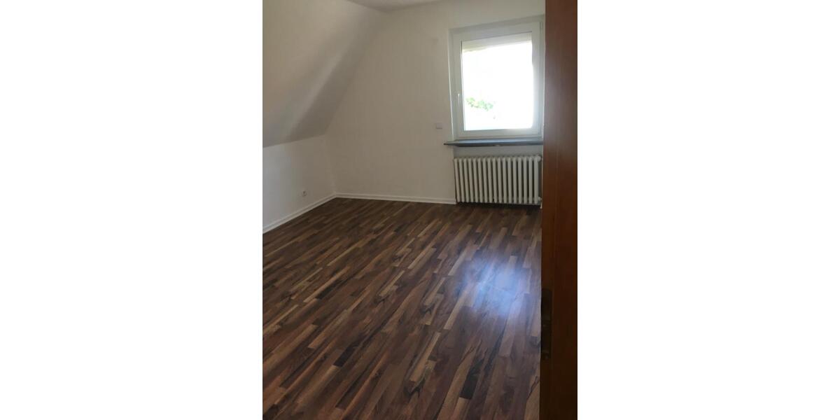 Einfamilienhaus Celle - 4 Zimmer, 100 m&sup2;, 1.100&euro; | Angebot:25432443