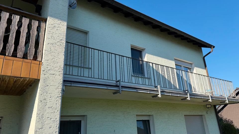 Mehrfamilienhaus, Wohnhaus Meinerzhagen - 7 Zimmer, 188 m&sup2;, 480.000&euro; | Angebot:26267423