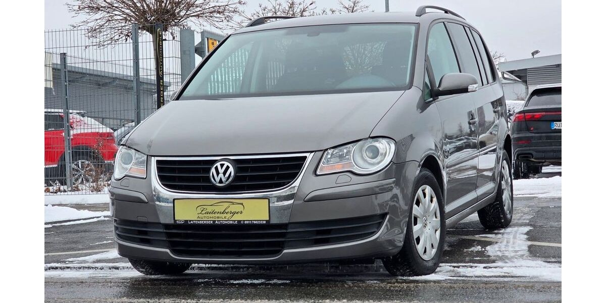 VW Touran 228.500 km 4.900 &euro; Fürth 90763