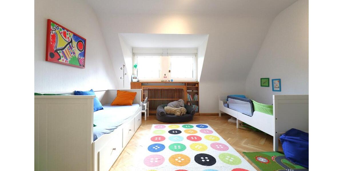 Einfamilienhaus Schwabach - 5 Zimmer, 220 m&sup2;, 2.700&euro; | Angebot:26232015