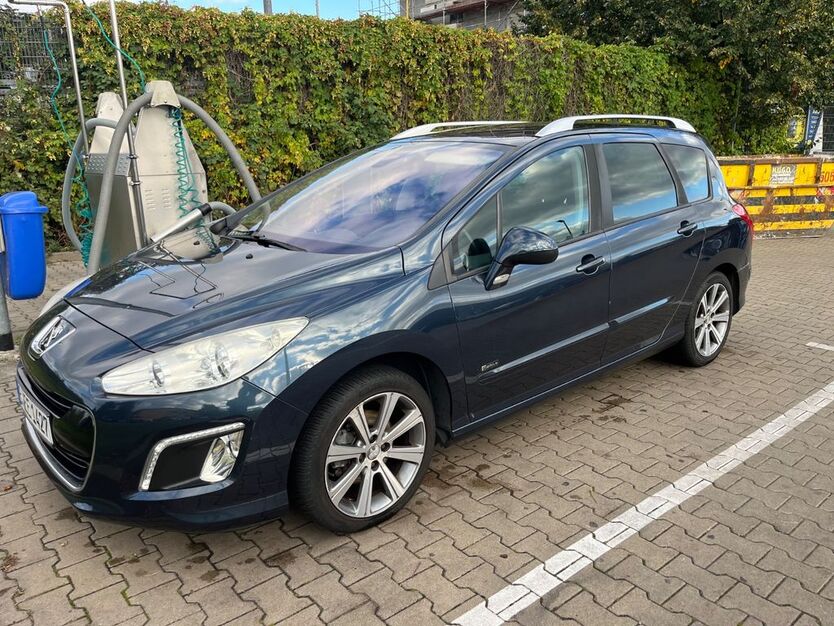 Peugeot 308 161.000 km 2.500 € Berlin 13469