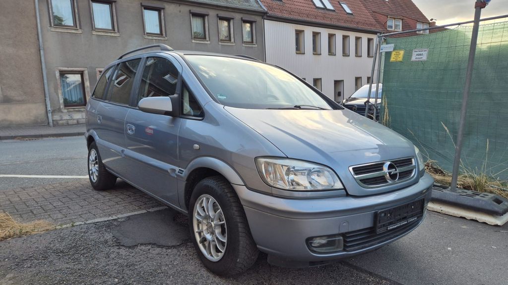 Opel Zafira 179.500 km 2.489 &euro; Frankenberg 09669