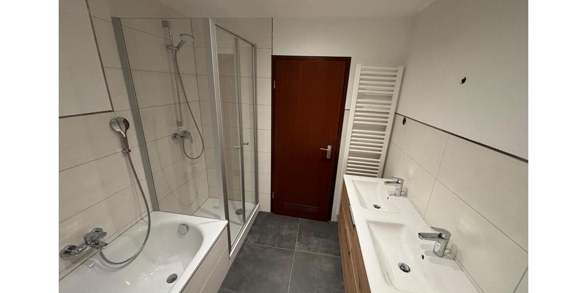 Reihenhaus Nürnberg Holzheim - 6 Zimmer, 120 m&sup2;, 1.600&euro; | Angebot:26048184