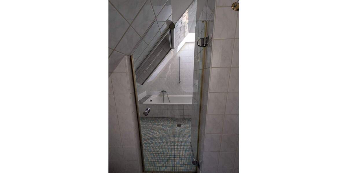 Etagenwohnung Malchow - 3 Zimmer, 200 m&sup2;, 1.250&euro; | Angebot:25707569