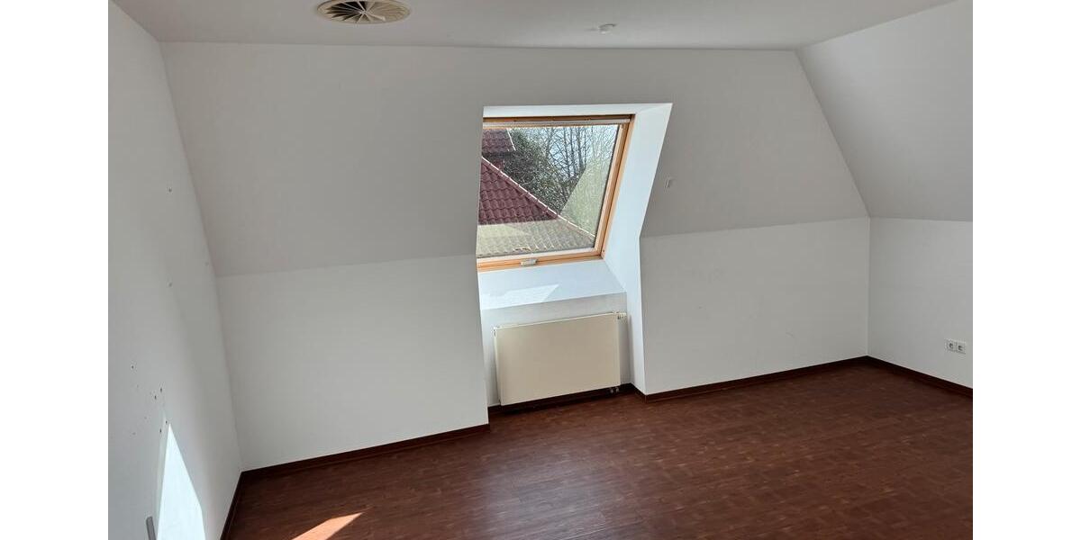 Etagenwohnung Twist - 5 Zimmer, 135 m&sup2;, 920&euro; | Angebot:26151124