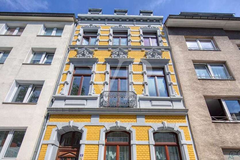 Haus zum Kaufen in Aachen 949.000 € 295 m²