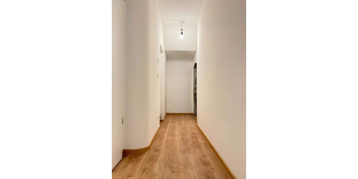 Einfamilienhaus Burkhardtsdorf - 6 Zimmer, 140 m&sup2;, 1.600&euro; | Angebot:24856612