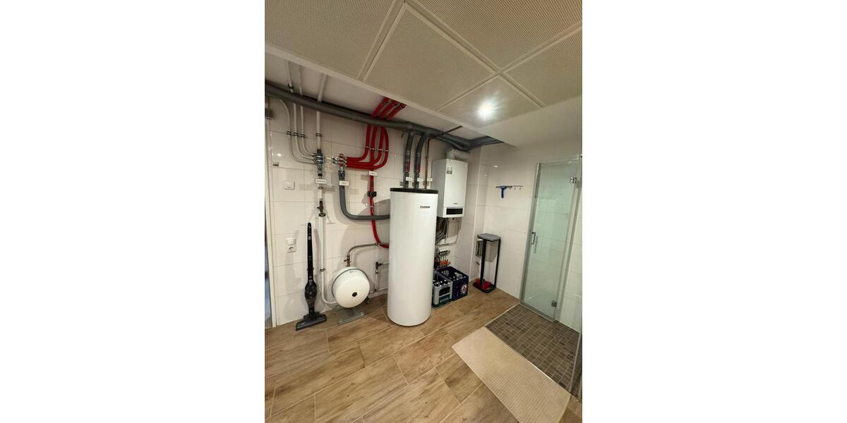 Einfamilienhaus Lebach - 9 Zimmer, 335 m&sup2;, 349.900&euro; | Angebot:27010142