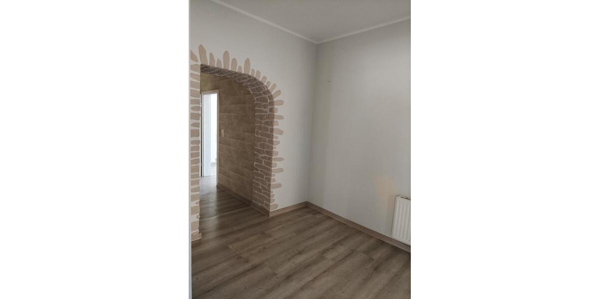 Einfamilienhaus Treuen - 6 Zimmer, 160 m&sup2;, 170.000&euro; | Angebot:26973347