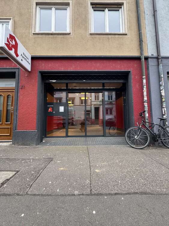 Einzelhandel in Freiburg 4.200 € 138 m²