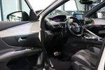 Peugeot 3008 1.2 PureTech ALLURE GT-LINE / I-COCKPIT,LED 22.000 km 17.777 &euro; Hamm 59077