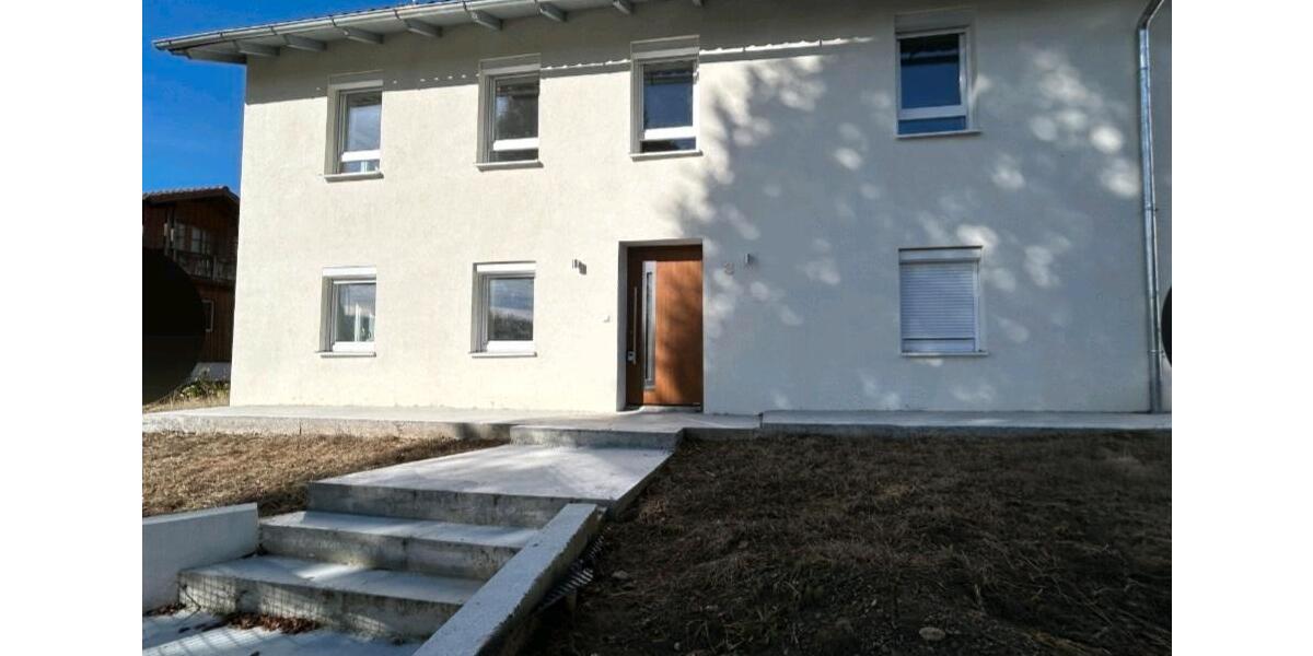 Frisch saniertes Einfamilienhaus Energieeffizienzklasse B 7 zimmer