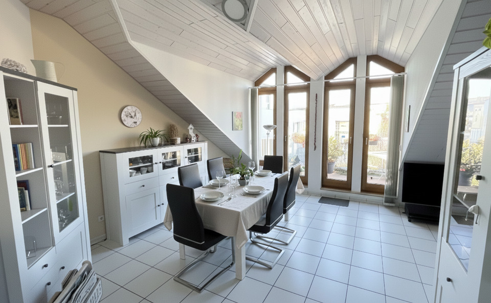 *PROVISIONSFREI* SONNIGE 4,5 ZIMMER DG-WOHNUNG IN RUHIGER LAGE 4.5 zimmer