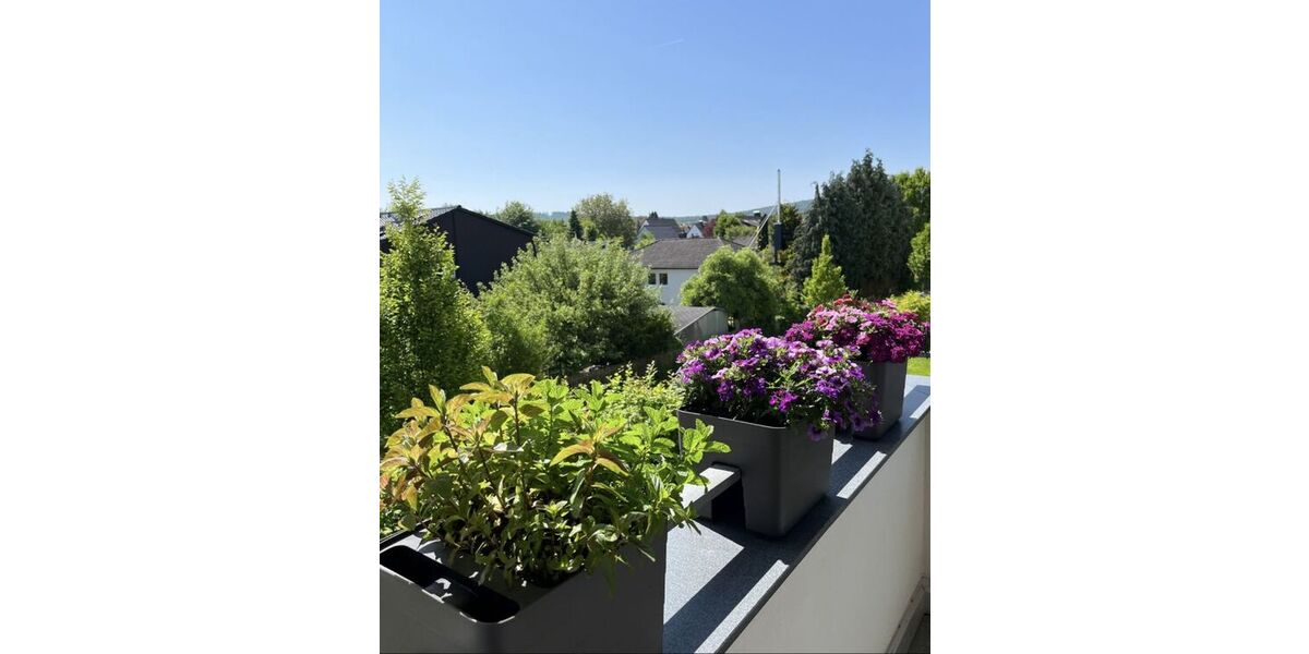 Provisionsfrei* 3-Raumwohnung mit Südbalkon und EBK in bester Lage inkl. 2 TG Plätze - 3- Wehrheim | Angebot:26348400
