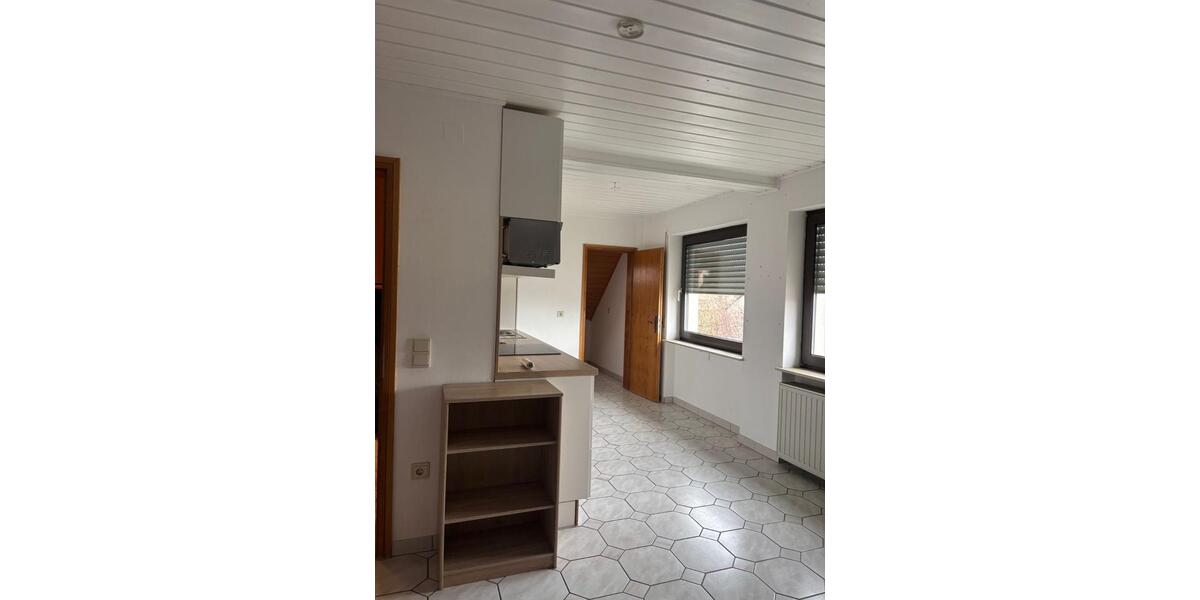 Etagenwohnung Prosselsheim - 3.5 Zimmer, 95 m&sup2;, 700&euro; | Angebot:26313120