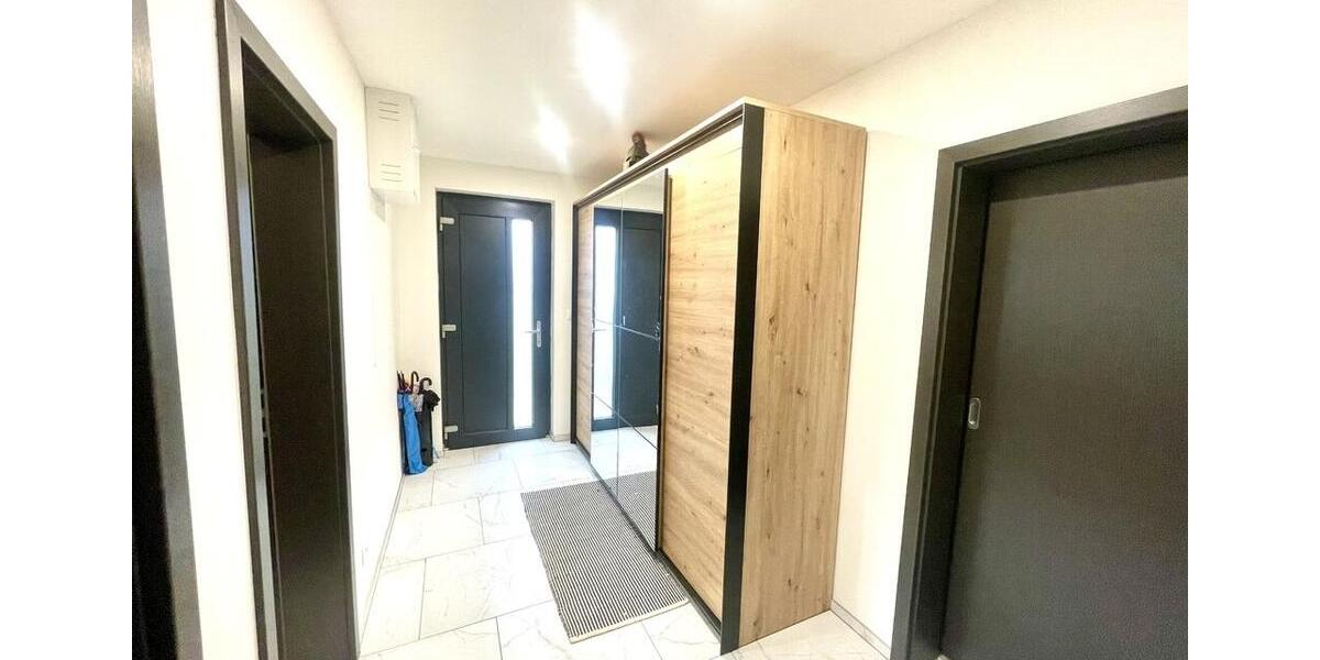 Einfamilienhaus Tirschenreuth - 300.000&euro; | Angebot:27092459