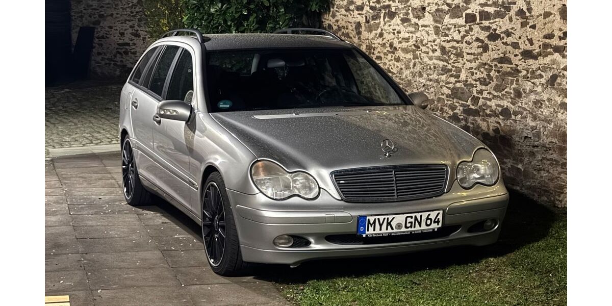 Mercedes-Benz C 220 275.815 km 2.499 &euro; Münstermaifeld 56294