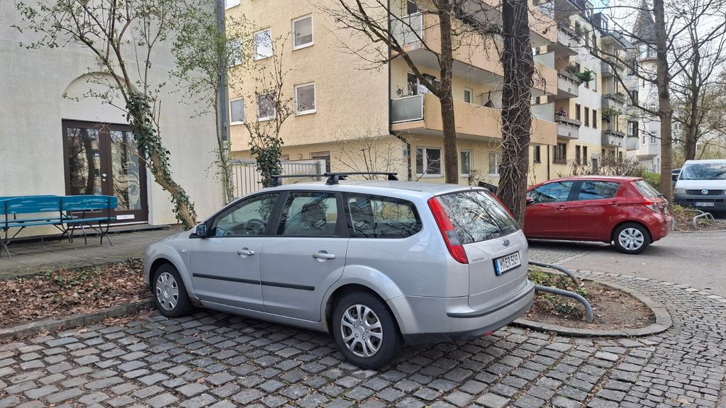 Ford Focus 192.000 km 2.700 &euro; München 81539