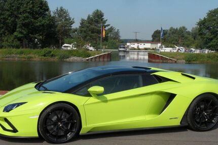 Lamborghini Aventador 2.740 km 469.500 &euro; Hankensbüttel 29386