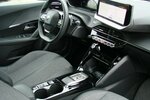 Peugeot 2008 1.2 Allure ACC MirrorLink Kamera LED 16.743 km 20.980 € Falkensee 14612