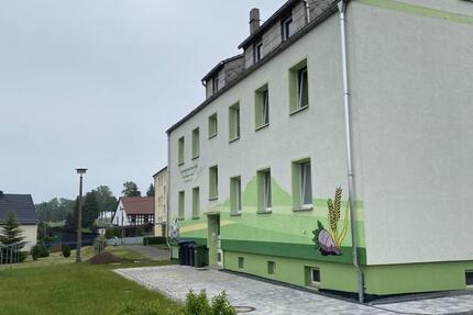 Wohnung Schmölln - 3 Zimmer, 62 m&sup2;, 360&euro; | Angebot:25376310