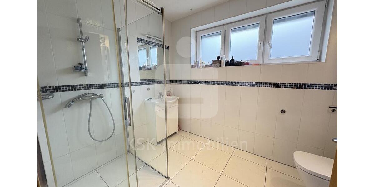 Einfamilienhaus Königswinter - 5 Zimmer, 120 m&sup2;, 1.300&euro; | Angebot:26091757