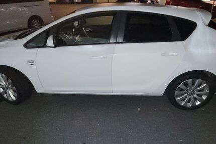 Opel Astra 140.000 km 3.800 € Waldrach 54320