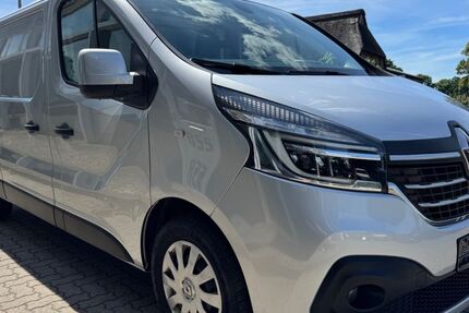 Renault Trafic 52.457 km 17.800 &euro; Hamburg-Norderstedt 22851