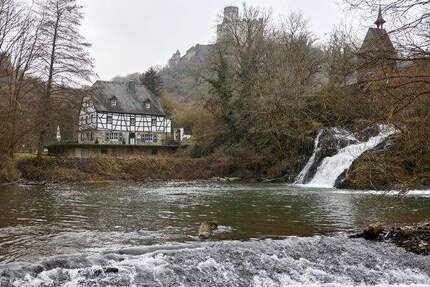 Gewerbeobjekt Roes - 1.250.000&euro; | Angebot:24821272