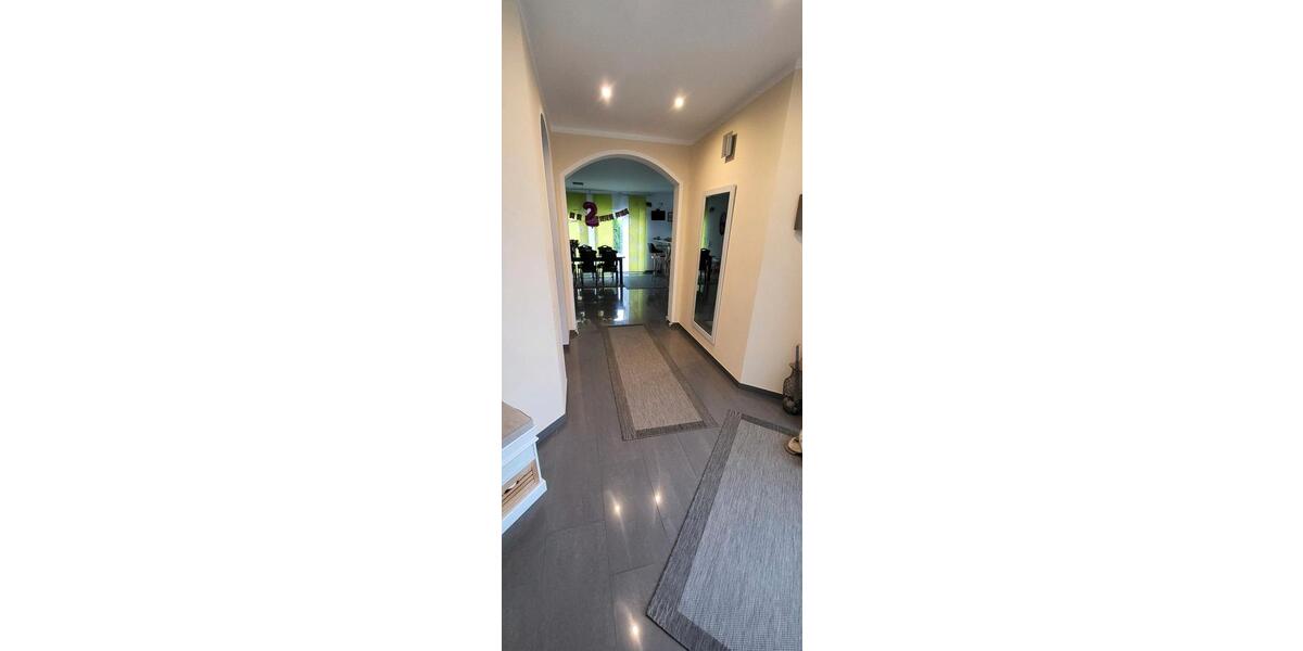 Einfamilienhaus Lage - 555.000&euro; | Angebot:26270954