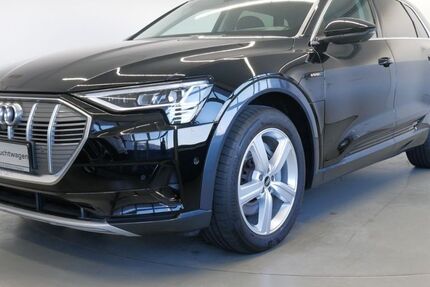 Audi e-tron 81.430 km 34.324 &euro; Passau 94036