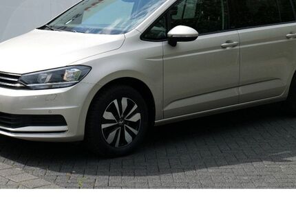 VW Touran 33.745 km 31.980 € Nidderau 61130