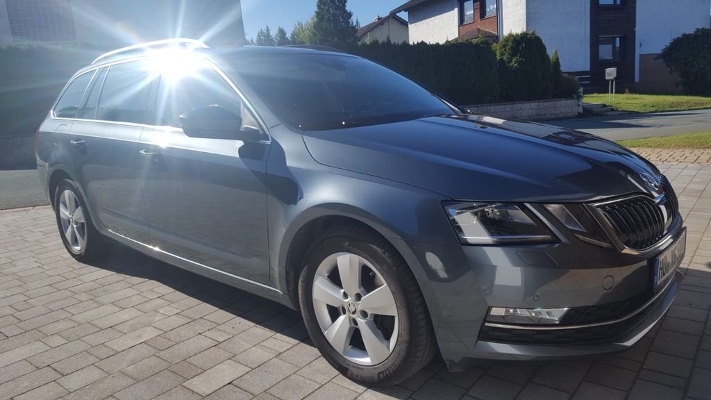 Skoda Octavia 87.000 km 18.900 &euro; Geroldsgrün 95179
