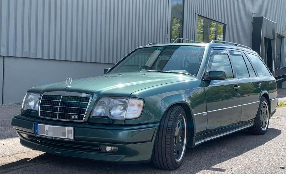 Mercedes-Benz E 320 323.330 km 17.498 &euro; Delingsdorf 22941