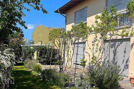 Modernes Einfamilienhaus i. Roth zu vermieten!