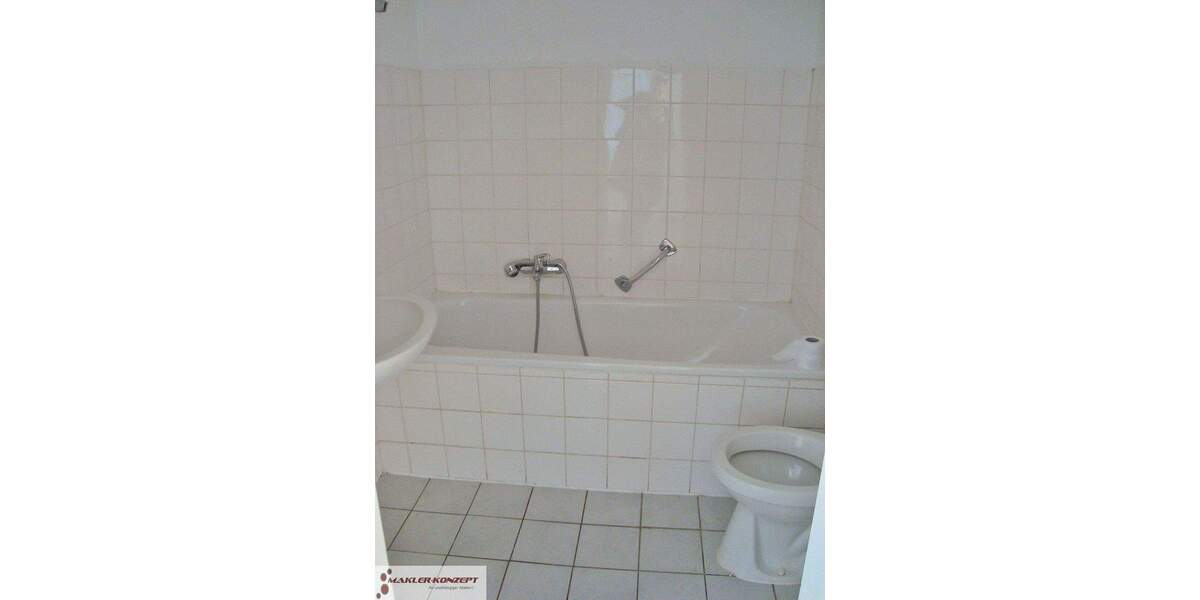 Etagenwohnung Hof Innenstadt - 4 Zimmer, 65 m&sup2;, 370&euro; | Angebot:26392113