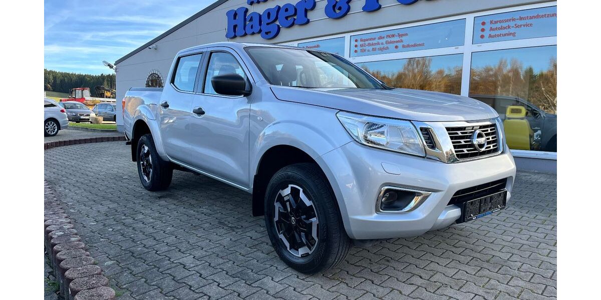 Nissan Navara 48.000 km 32.990 &euro; Trieb 08239